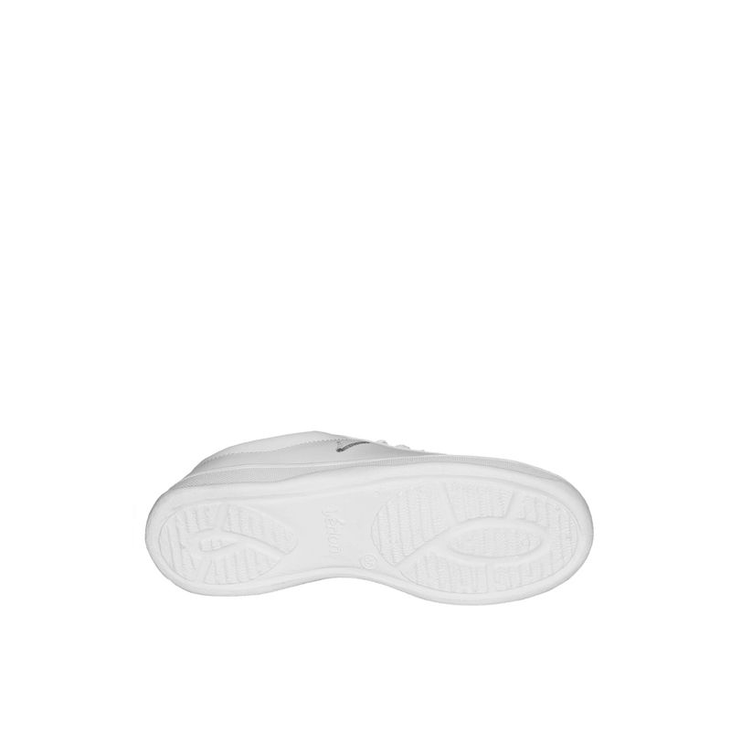911000046_blanco_04