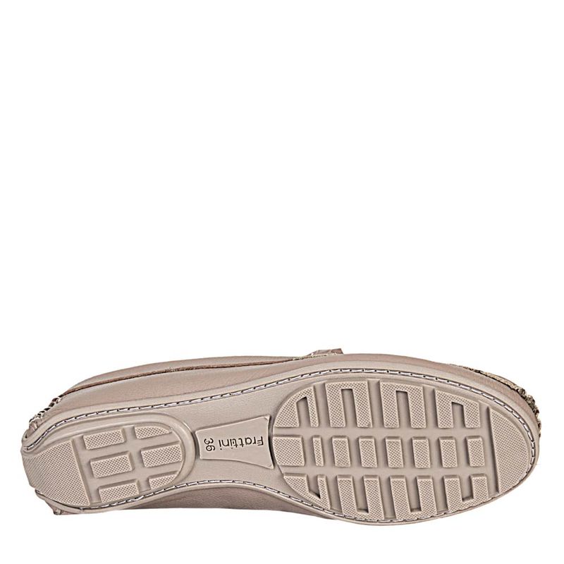 281000301_taupe_06
